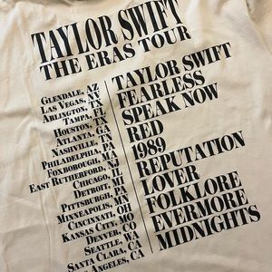 Taylor Swift The Eras Tour Exclusive Merchandise T-Shirt Cream size L
